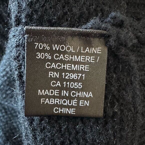 Skull Cashmere Dip Dye Ombre Skull Print Sweater Size XS - Picture 9 of 9